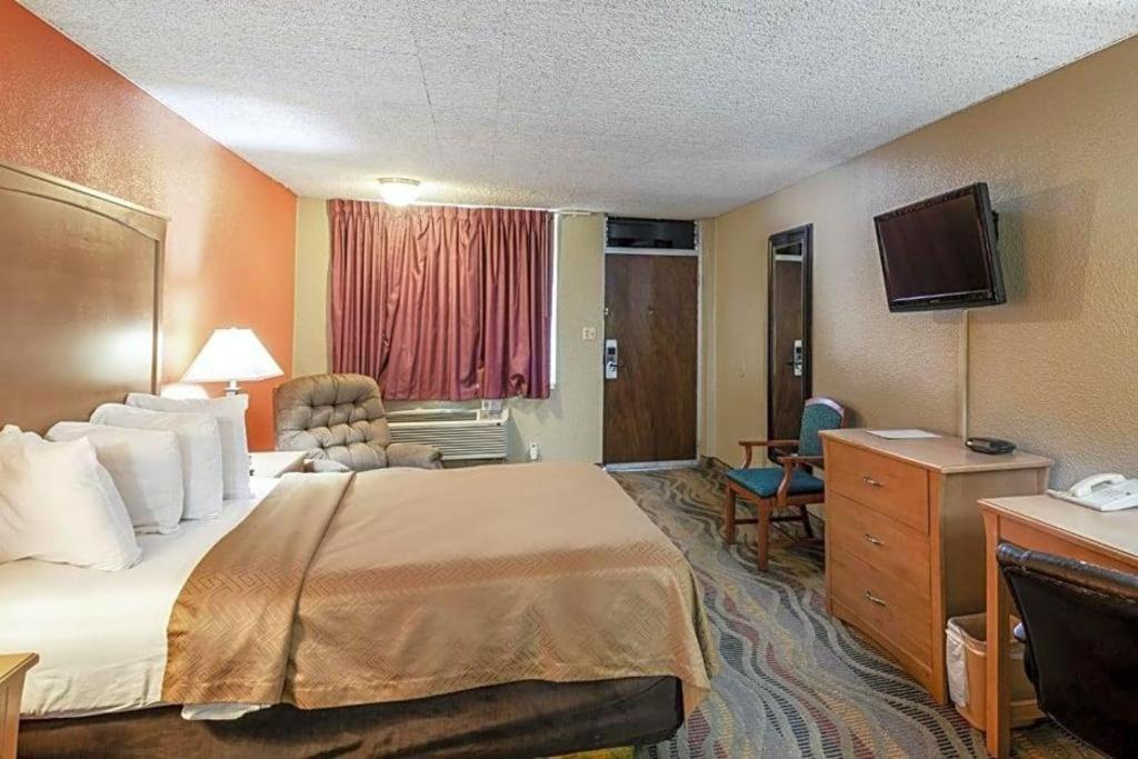 Surestay Hotel 2*