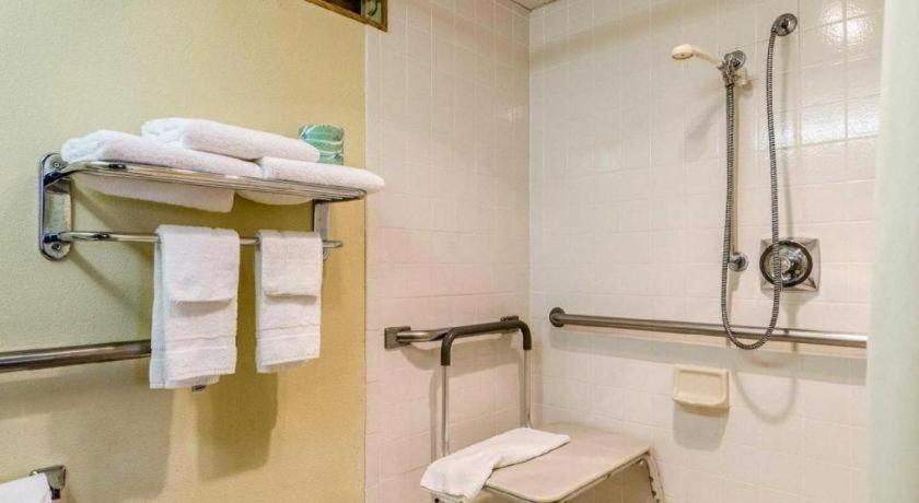 Surestay Hotel Salina