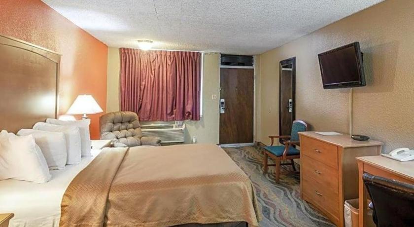 Hotel Surestay 2*