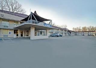 Hotel Surestay