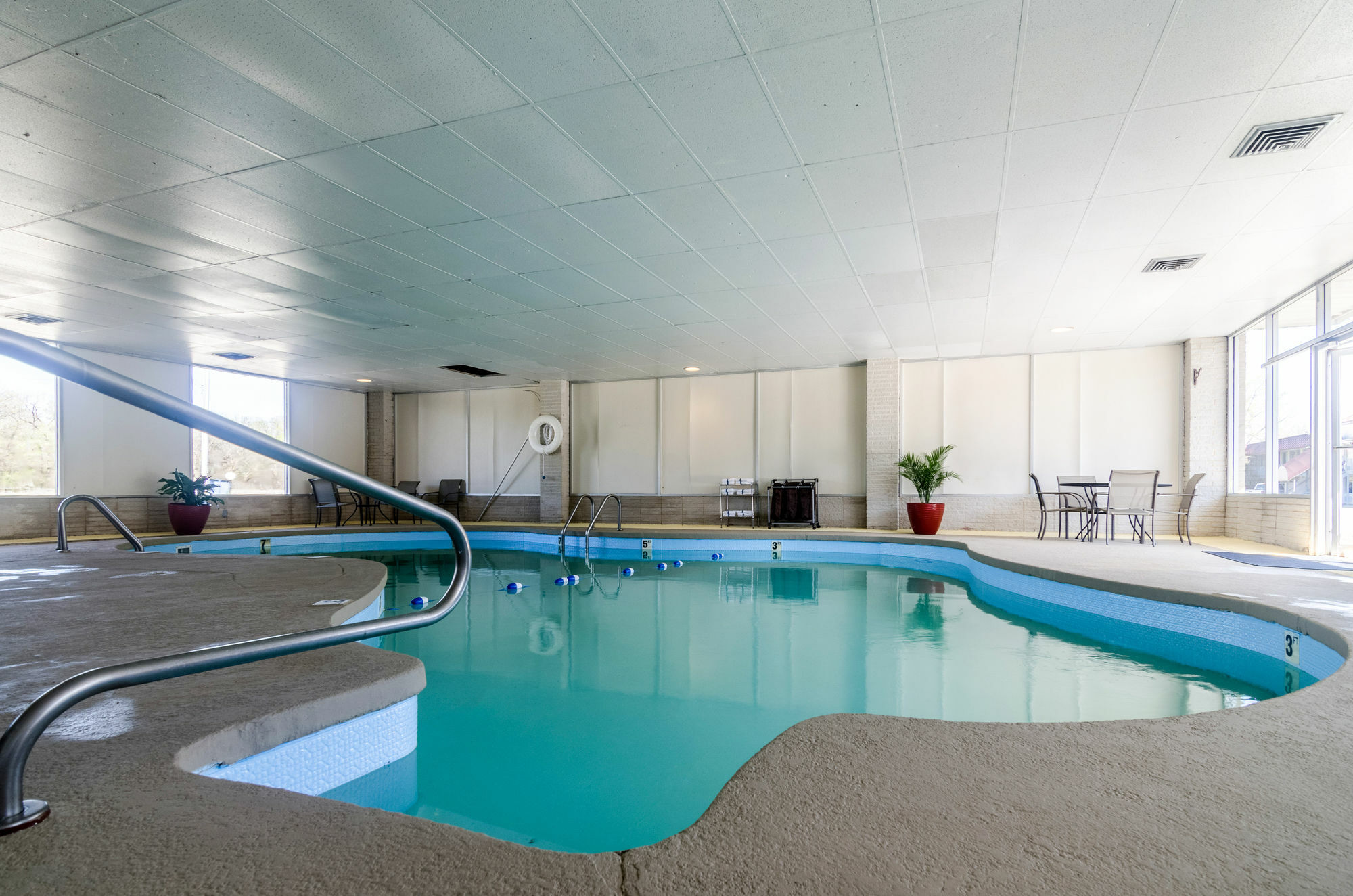 Surestay Hotel 2*