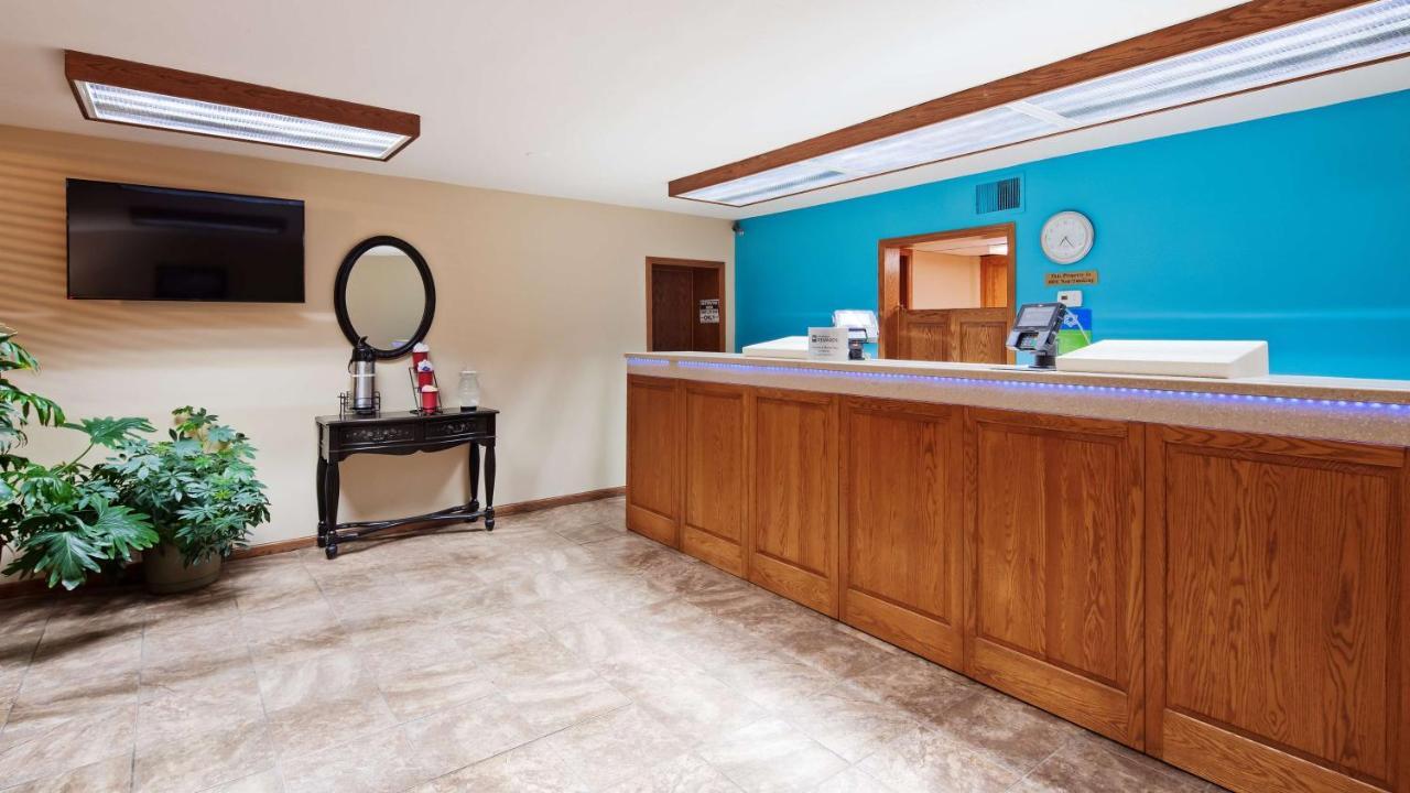 Surestay Hotel 2*